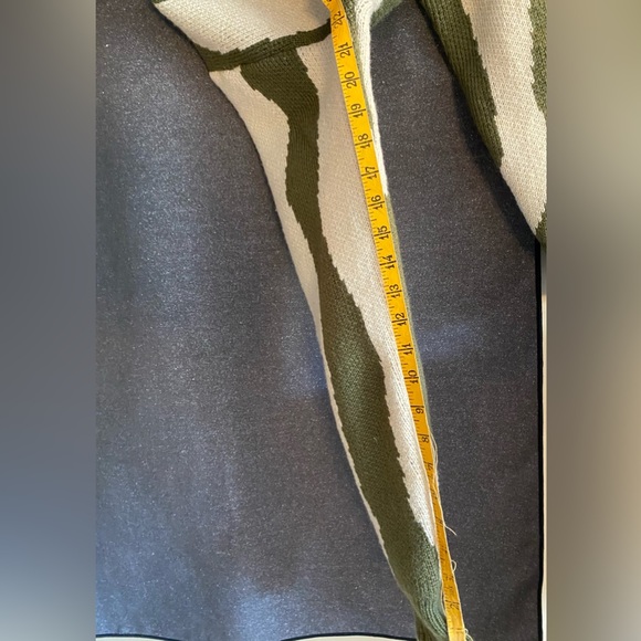 MNML Green/cream zebra cardigan NWT - Picture 7 of 8